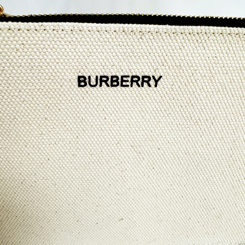 Burberry canvas and leather pouch with Leather attachable strap New! - Picture 2 of 6